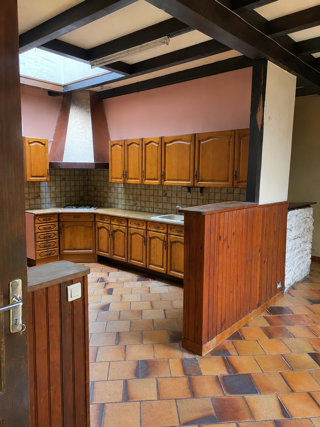 17120 - SEMUSSAC - CENTRE-VILLE - MAISON 126 m² À RÉNOVER ENTIÈREMENT – FORT POTENTIEL